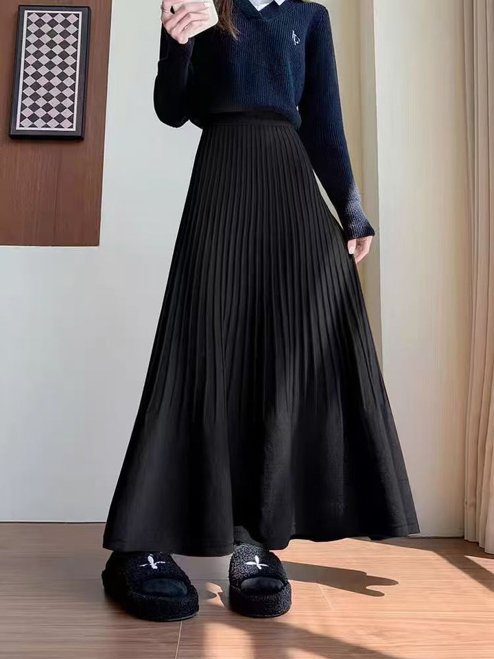 Elegant pleated skirt for ladies with high waist Lune London