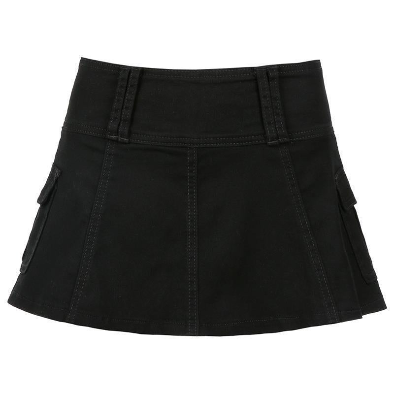 Skirt for women with practical side pockets and tailored fit Lune London