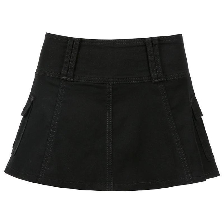 Skirt for women with practical side pockets and tailored fit Lune London