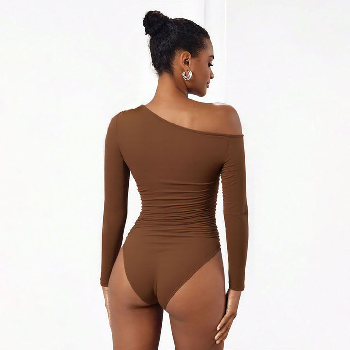 Asymmetrical long sleeve shirt for women with sophisticated neckline Chic & Stil