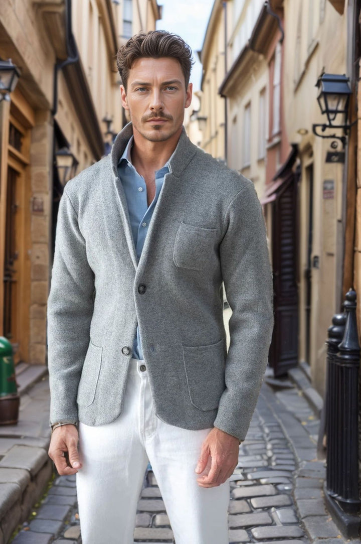 Modern knit coat for men with a comfortable collar and practical pockets Lune London