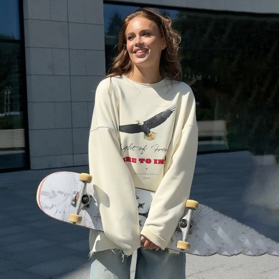 Oversized sweatshirt for women with creative graphic cut and casual Lune London