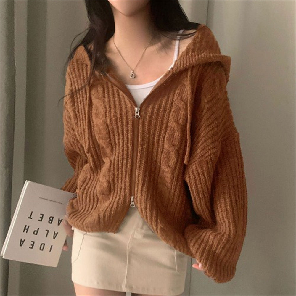 Cardigan femme avec capuche et tricot à câble décoratif Chic & Stil