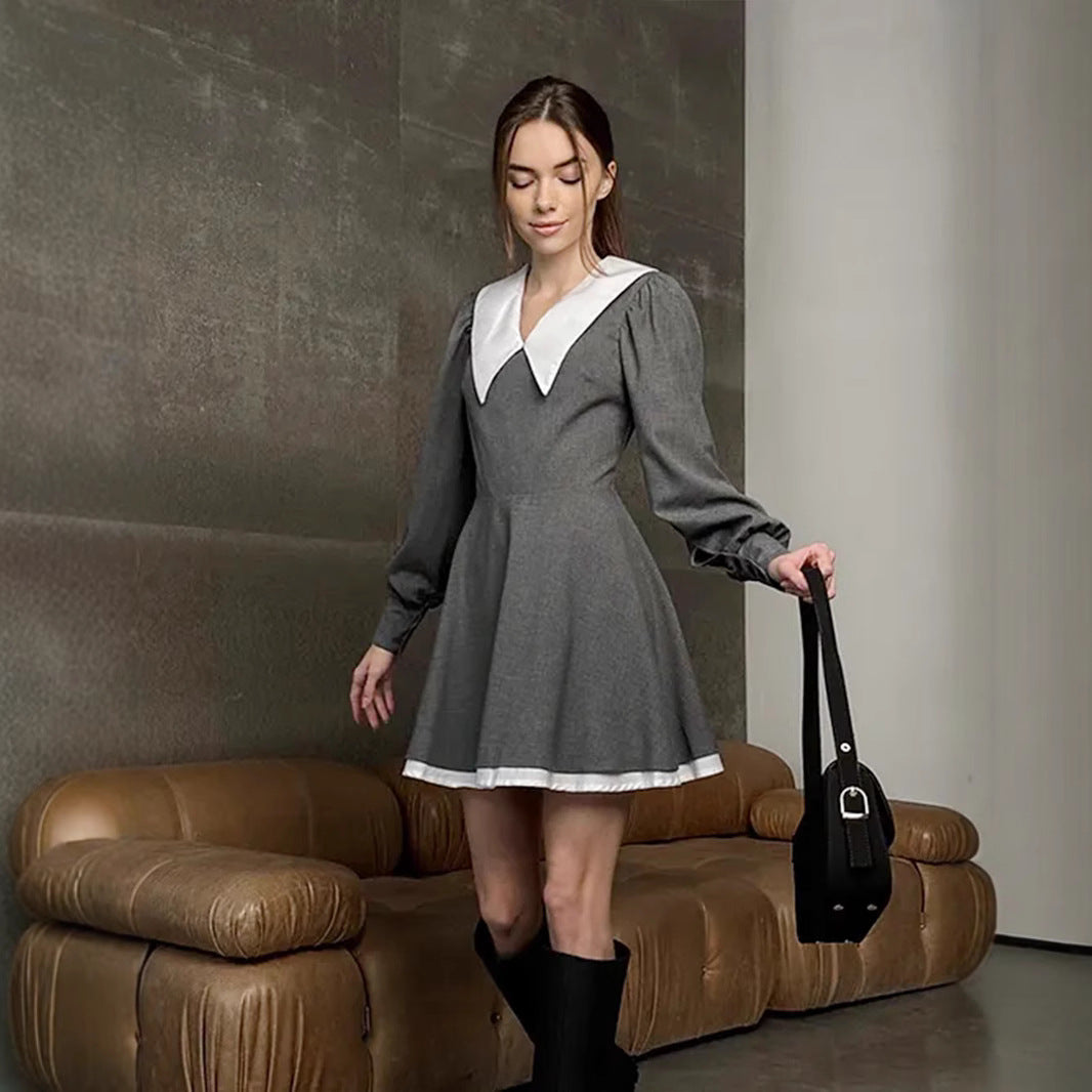 Casual mini dress for women with a chic collar Lune London