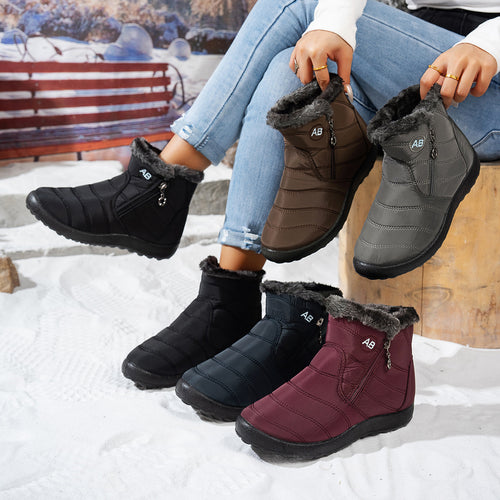 Women's winter boots with practical zip and cozy inner lining Lune London