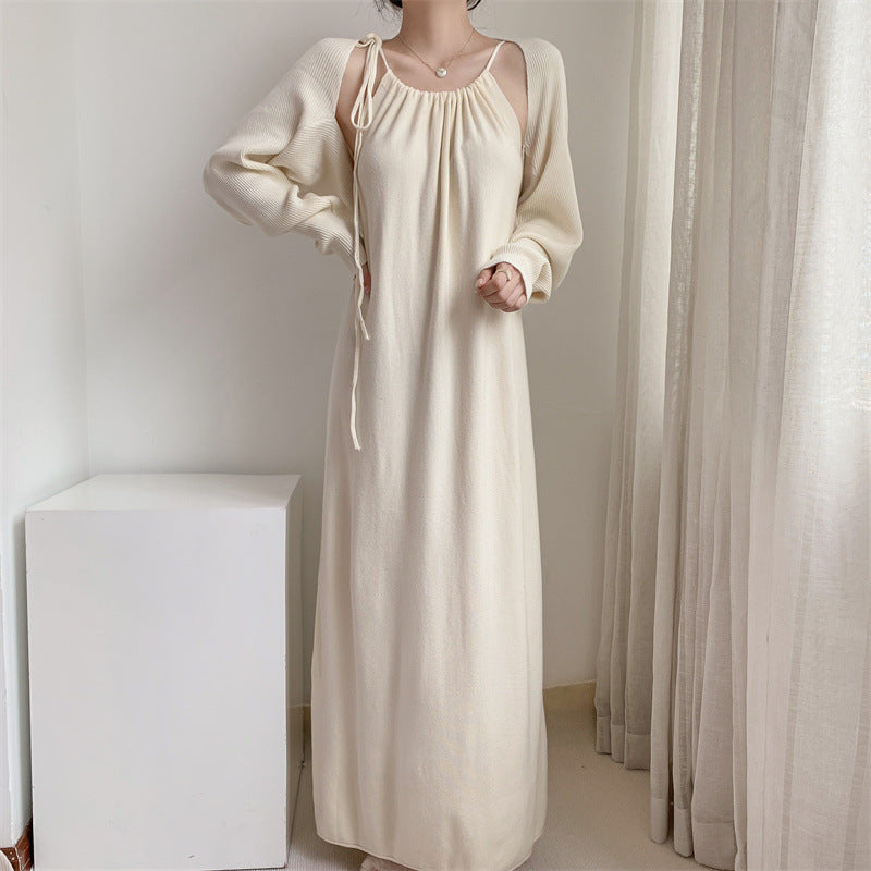 Robe maxi pour femmes avec bretelles réglables et coupe élégante Chic & Stil