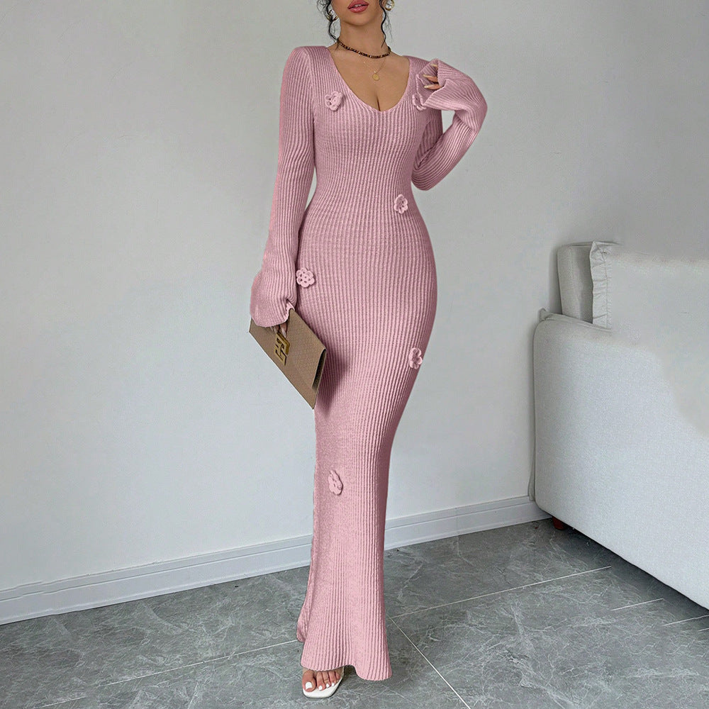 Maxi dress for women with elegant ribbed knit and trendy floral appliqués Lune London