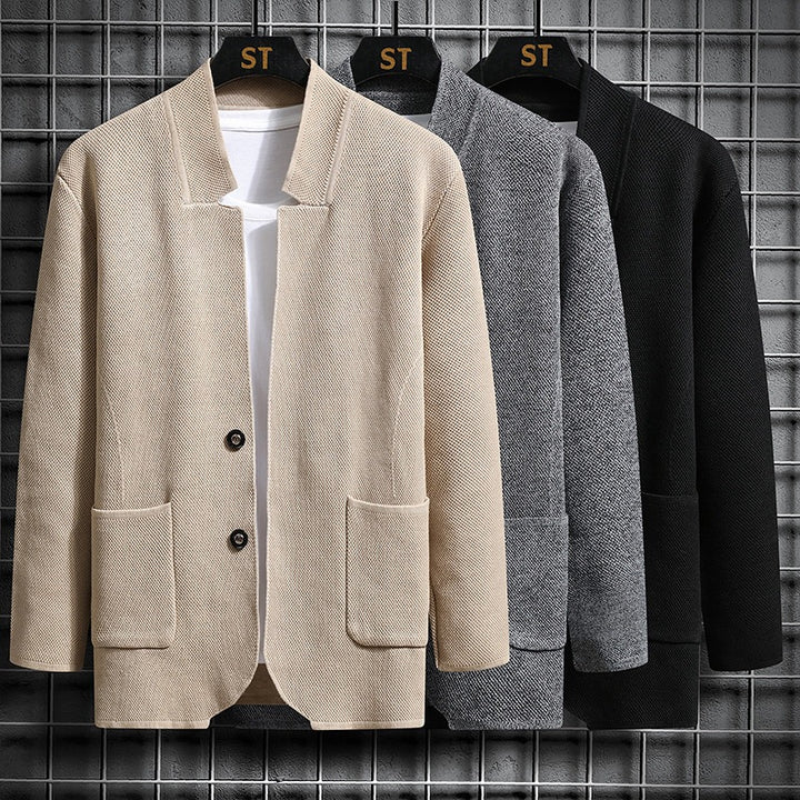 Women elegant jacket with structured design and practical pockets Lune London