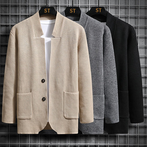Women elegant jacket with structured design and practical pockets Lune London
