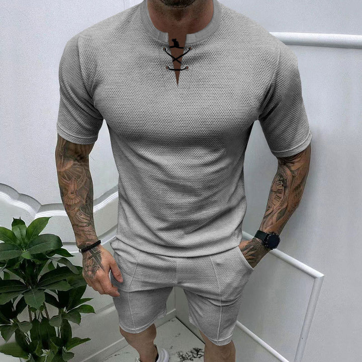 Sporty short t-shirt for men with laces Lune London