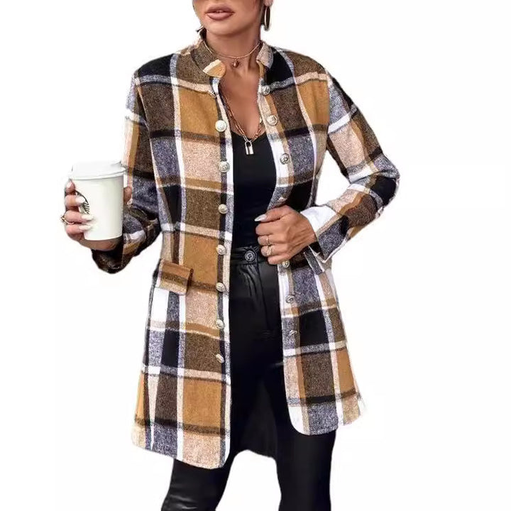 Trendy plaid jacket for women in soft wool blend Lune London