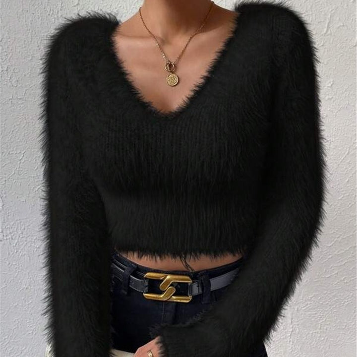 Woman soft V neck top in plush material Lune London