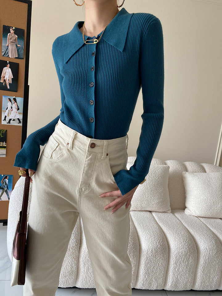 Ladies Elegant Knit Top with Large Collar Chic & Stil