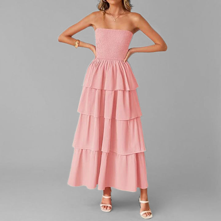 Robe maxi femme avec design à épaule dénudée et jupe volumineuse à volants Chic & Stil