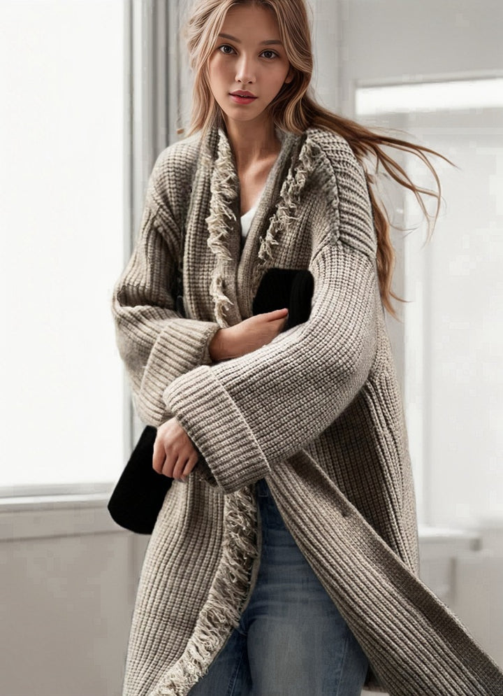 Chunky knit cardigan for women with a casual fringe design Lune Londonl