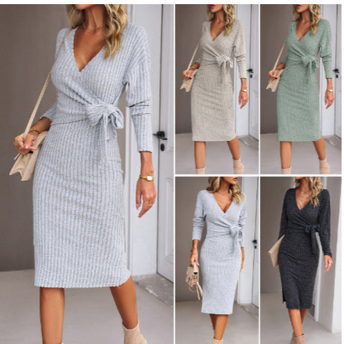 Wrap dress for women with V-neck and elegant waist Lune London