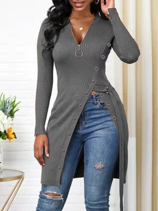 Fitted blouse for women with button details and a deep V-neck Lune London