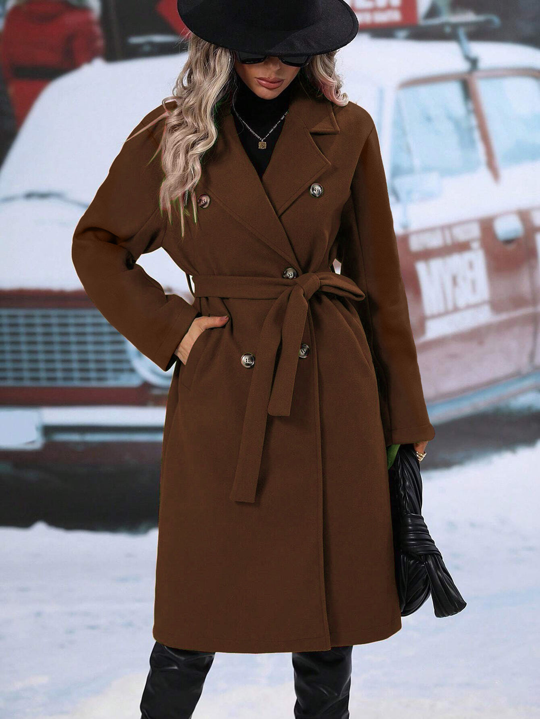 Elegant women's overcoat with tie belt and double row of buttons Lune London