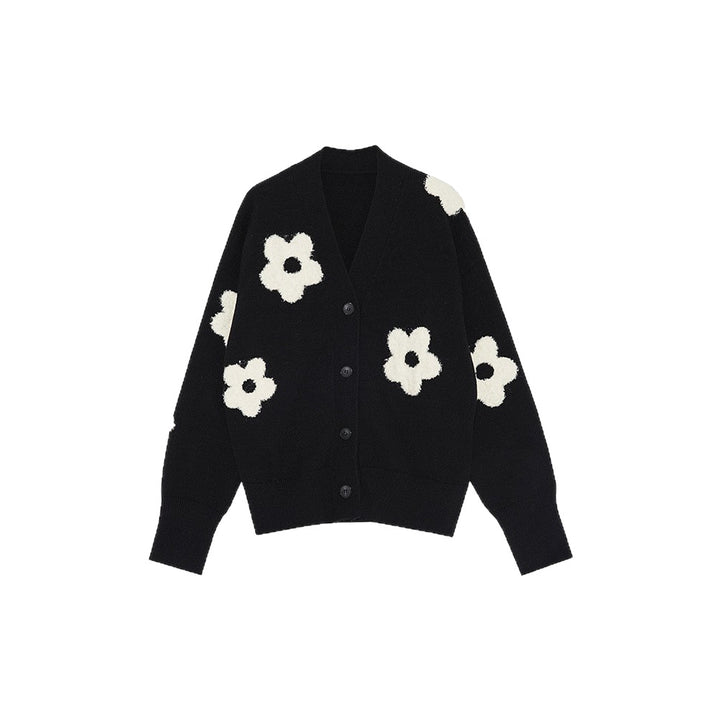 Cardigan pour femmes avec des appliqués floraux et fermeture à boutons Chic & Stil
