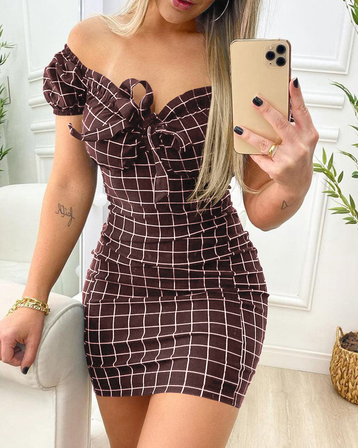 Fitted dress for women with ruffle details Lune London