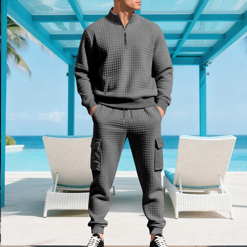 Men's sports set with high collar and practical cargo pockets Lune London