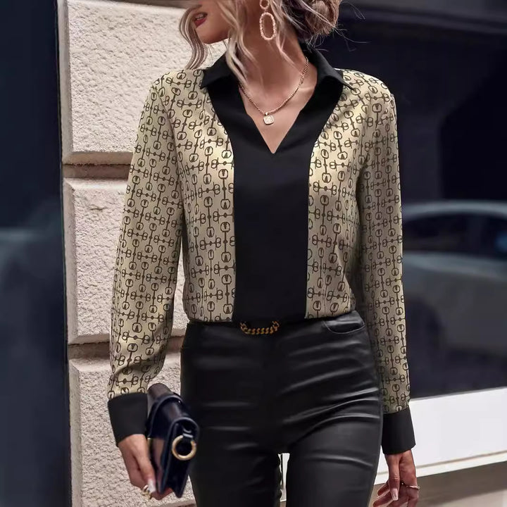Blouse for women with a modern pattern mix and an elegant V-neck Lune London