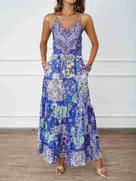 Maxi dress for women with floral pattern and side pockets Chic & Stil