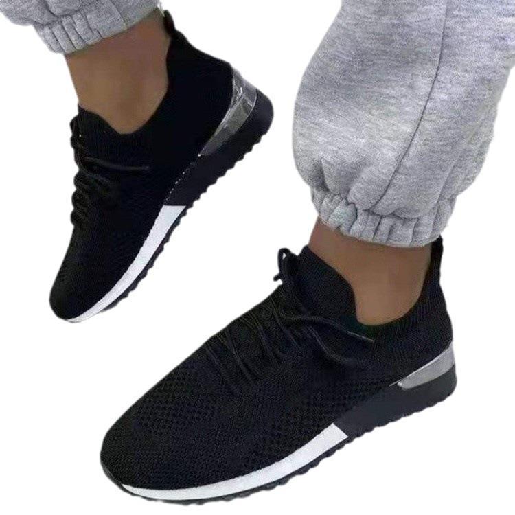 Breathable lifestyle sneakers for women with ultra-flexible knit upper and non-slip sole Lune London