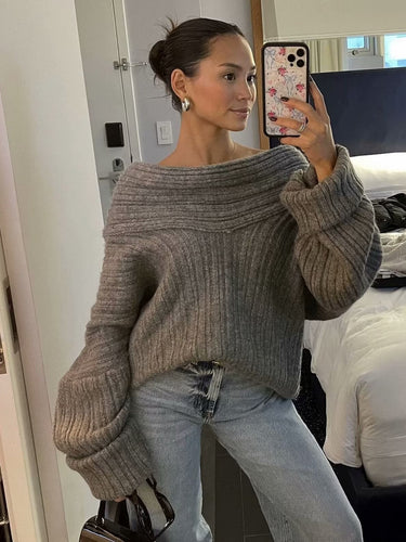 Women's sweater with wide turtleneck and structured ribbed design Lune London