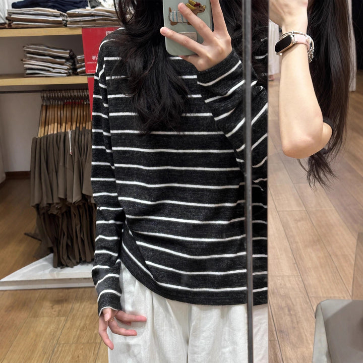 Women's casual long sleeve shirt with modern stripes Chic & Stil