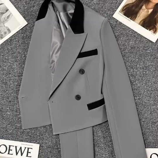 Veste blazer cropped à double boutonnage tendance pour femmes Chic & Stil