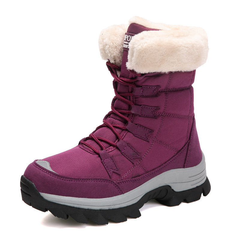 Women's winter boots with cozy faux fur collar and non-slip sole Lune London