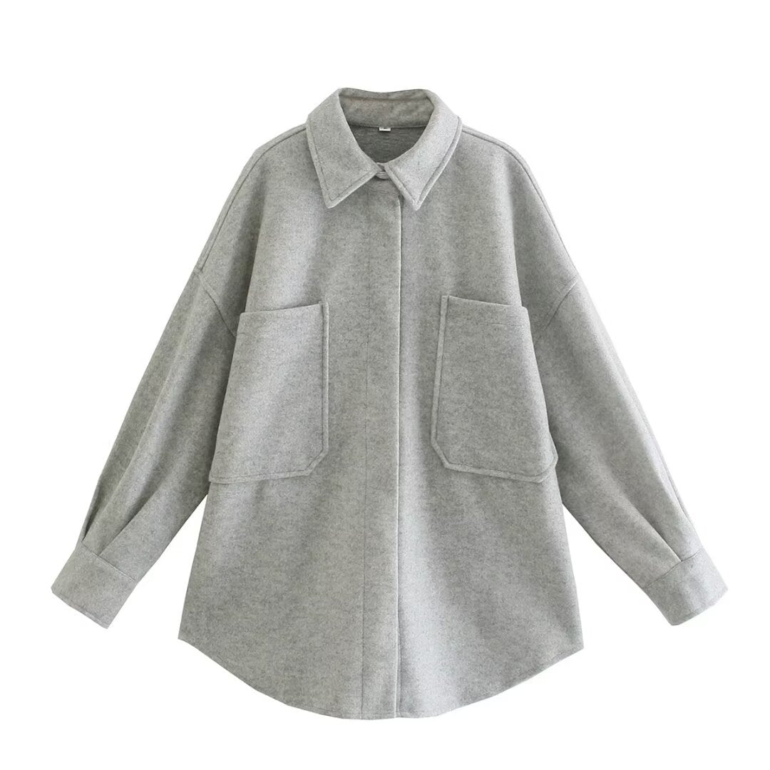 Oversized flannel jacket for women in high-quality wool blend with practical pockets Lune London