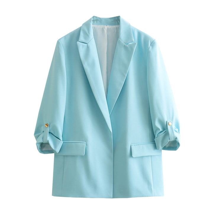 Elegant blazer jacket for women with structured sleeves and discreet golden accents Lune London