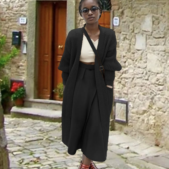 Long cardigan for women with a relaxed silhouette and practical pockets Lune London