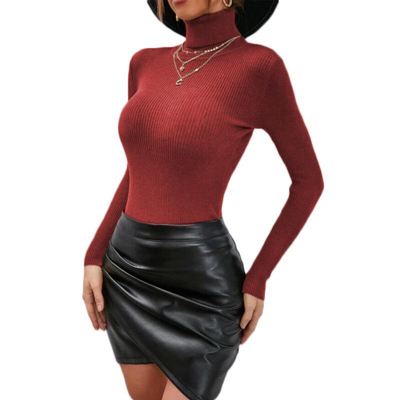 Pull à col roulé pour femmes avec texture côtelée fine et coupe ajustée Chic & Stil