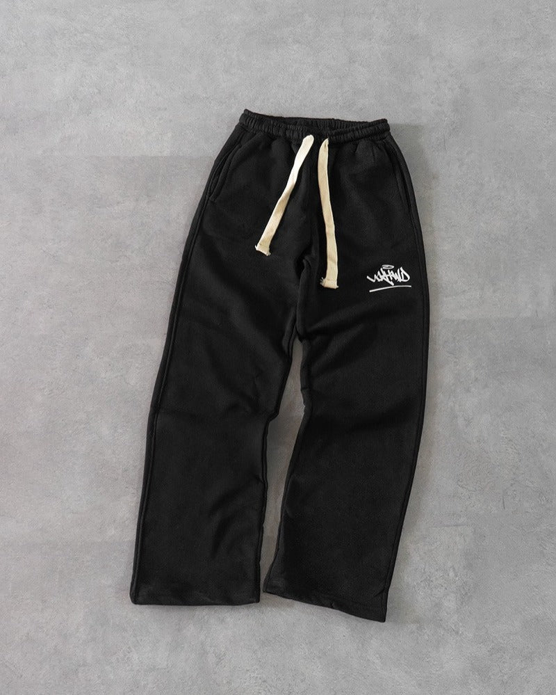 Women’s leisure pants with elastic waist and side pockets Chic & Stil