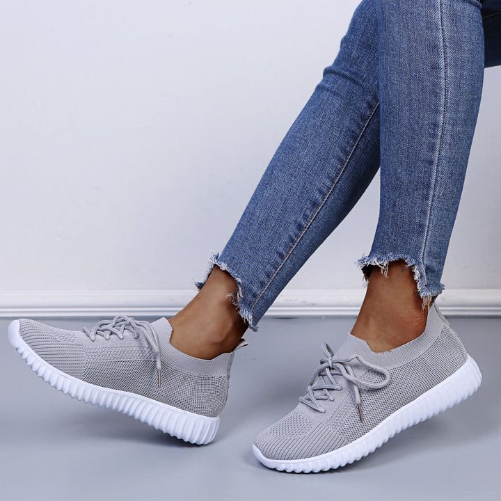 Breathable casual shoes for women with elastic upper Lune London