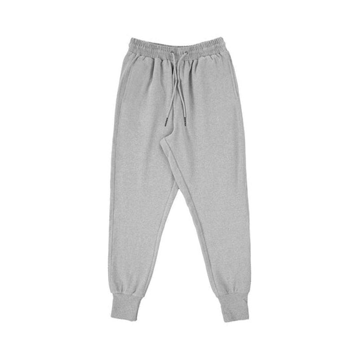 Comfortable jogging pants for men with elastic waist and practical pockets Lune London
