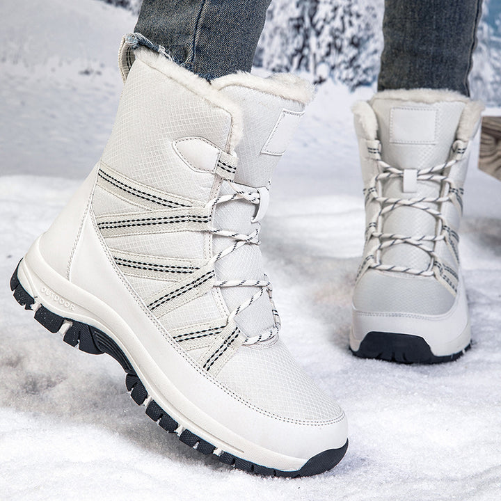 Women’s winter boots with insulated lining and non-slip sole Lune London