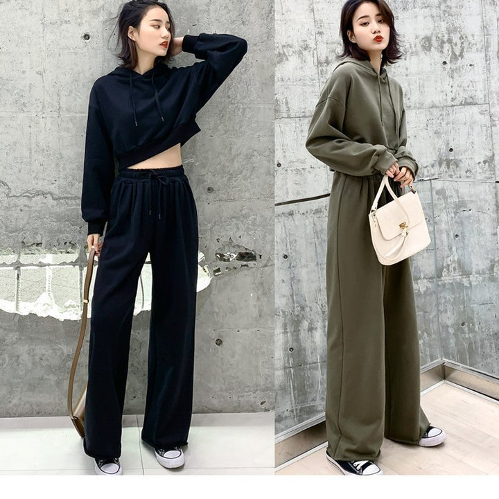 Ensemble de vêtements de détente féminin tendance et décontracté avec un sweat à capuche court et un pantalon large Chic & Stil