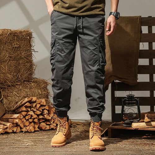 Men's cargo pants with several pockets Lune London