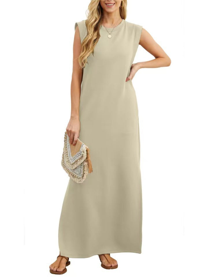 Maxi dress for women with modern shoulder details and a fluid cut Lune London