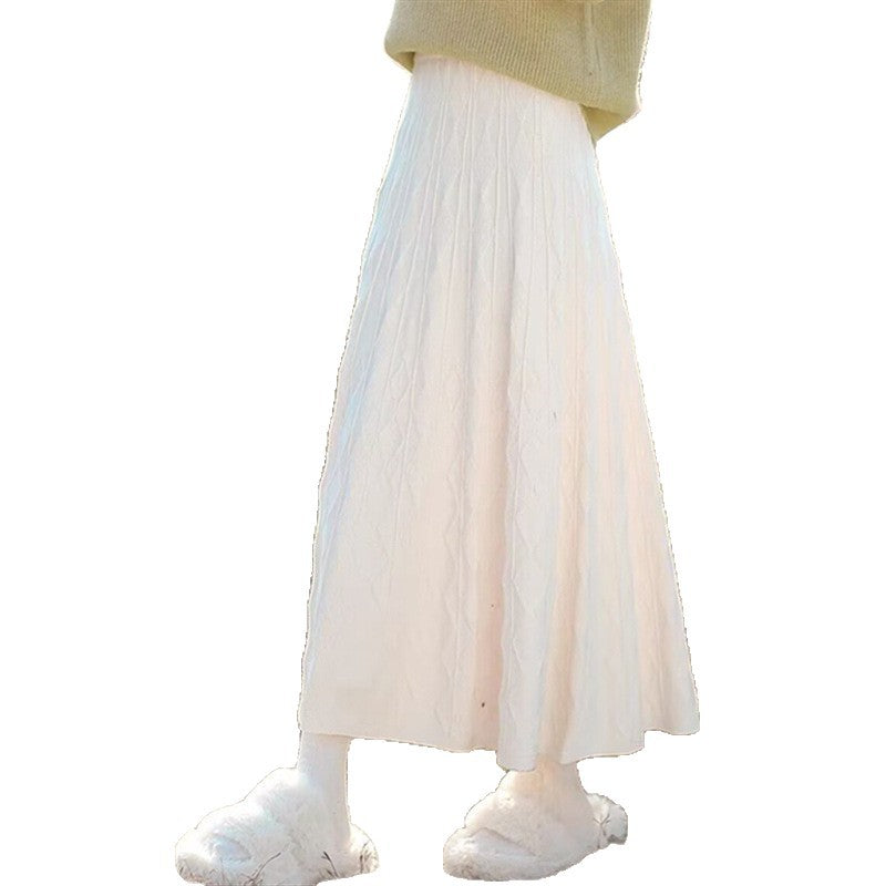 Knitted skirt for women with a modern diamond pattern Lune London