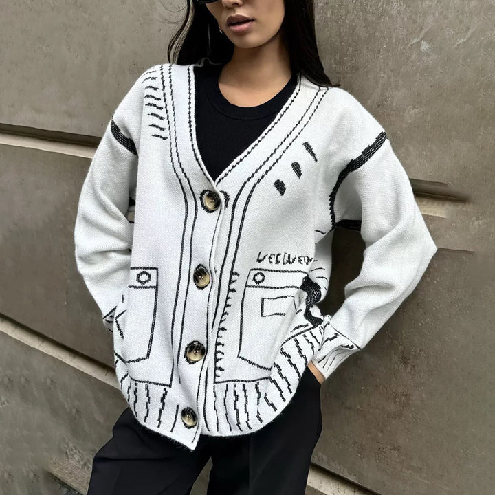 Cardigan pour femmes avec motif artistique et détails pratiques de boutons Chic & Stil