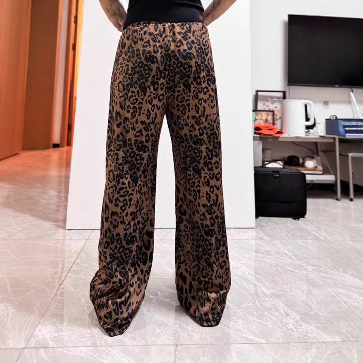 Casual palazzo pants for women with trendy leopard print and high waist Lune London