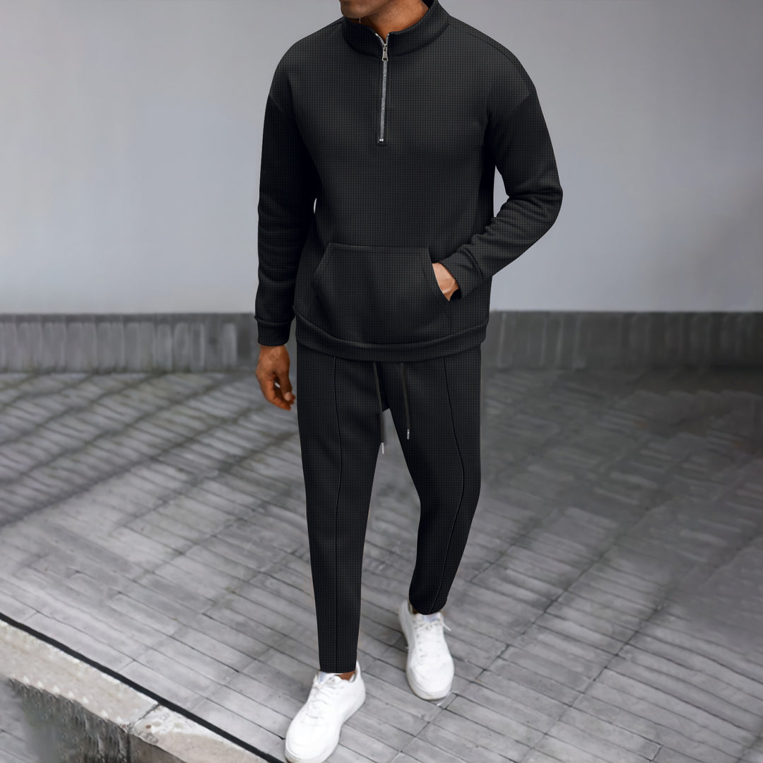 Sport suit for men with high collar and practical pocket Lune London