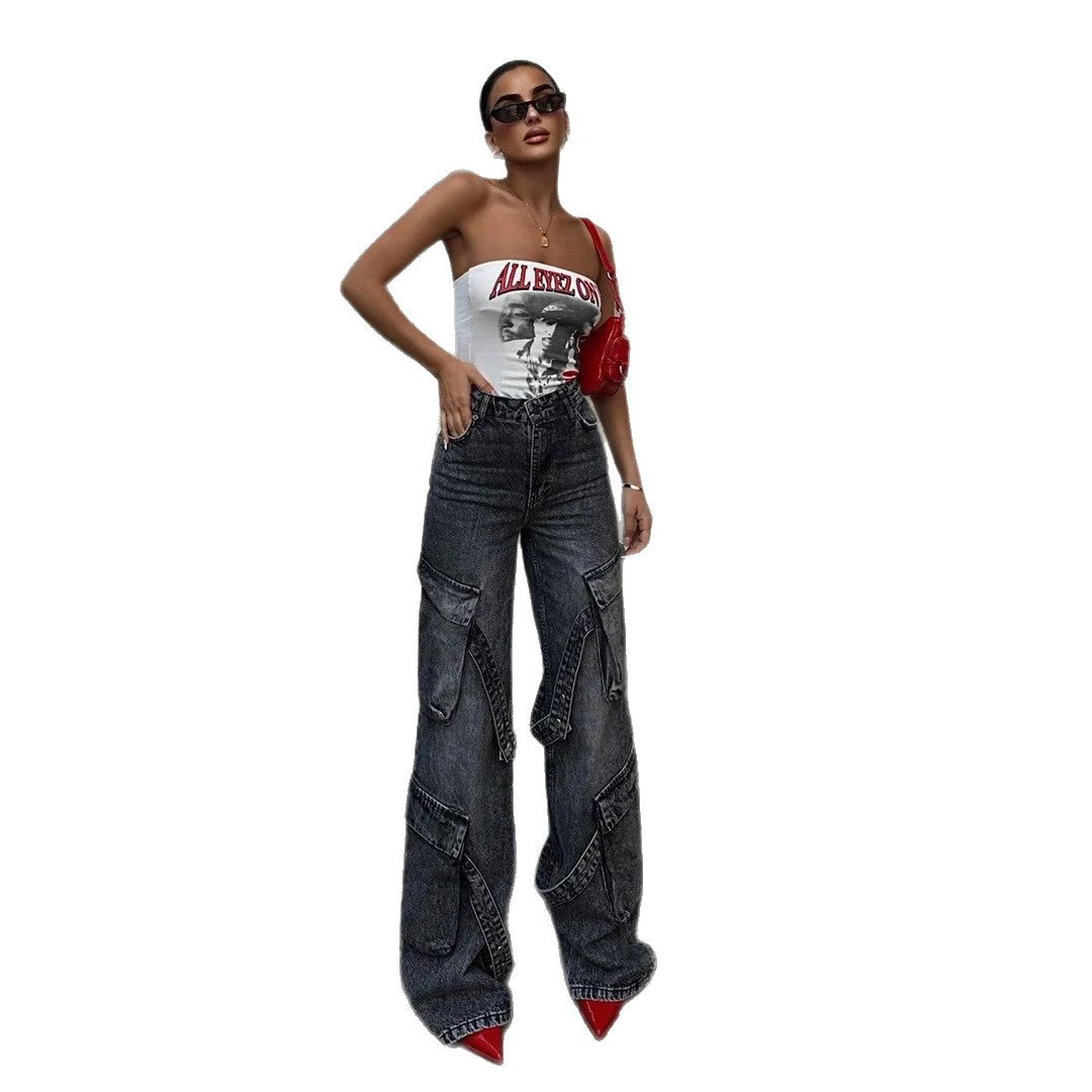 Women's cargo jeans with unique patches and a striking design Lune London