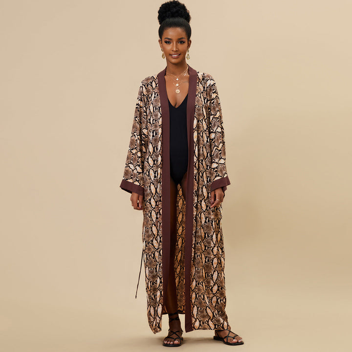 Ladies Luxurious Bathrobe with Exotic Pattern Chic Und Stil