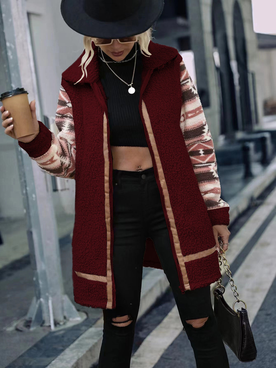 Long fleece-lined jacket for women with trendy pattern and practical integrated pockets Lune London